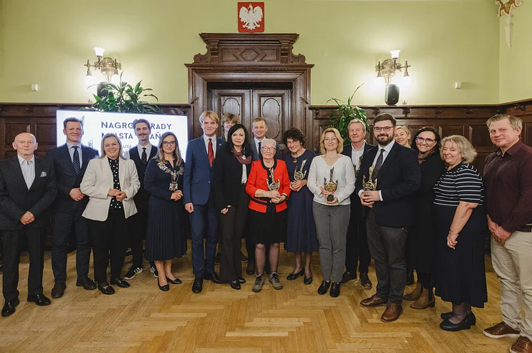 Seniorzy i młodzi w Gdańsku zyskają dzięki lokalnym liderom